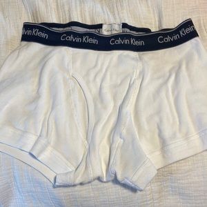 Calving Klein White Boxer Briefs - L